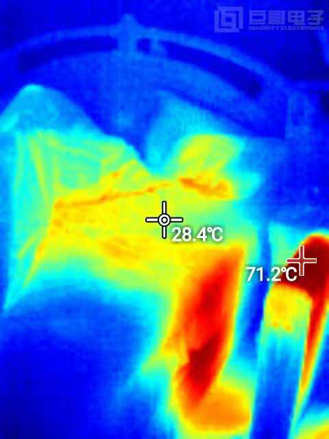 巨哥电子-手机红外热像仪测电暖器附近温度